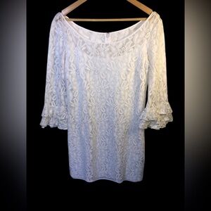 Lace Bell-Sleeve White Long Sleeve Shift Dress